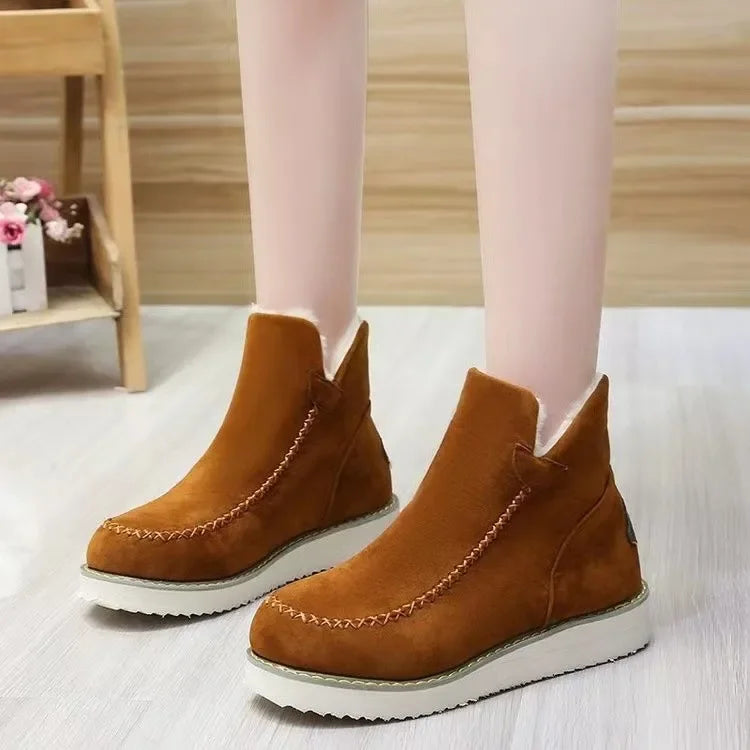 Bota Feminina Cano Curto Nobuck Forrada - Outlet do Cazé