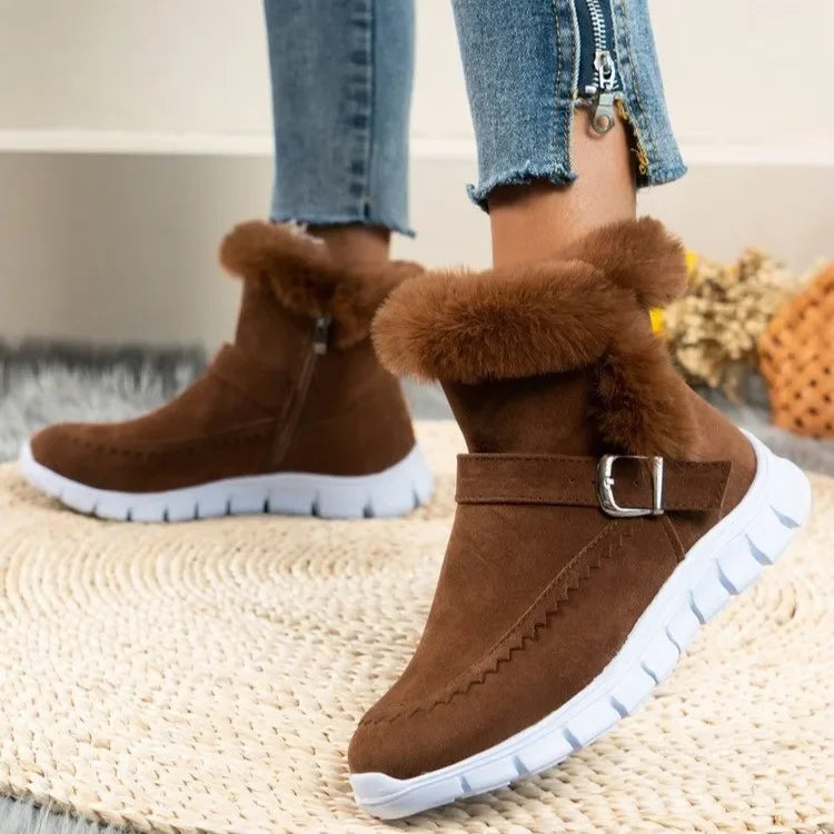 Bota Feminina Cano Curto de Camurça - Outlet do Cazé