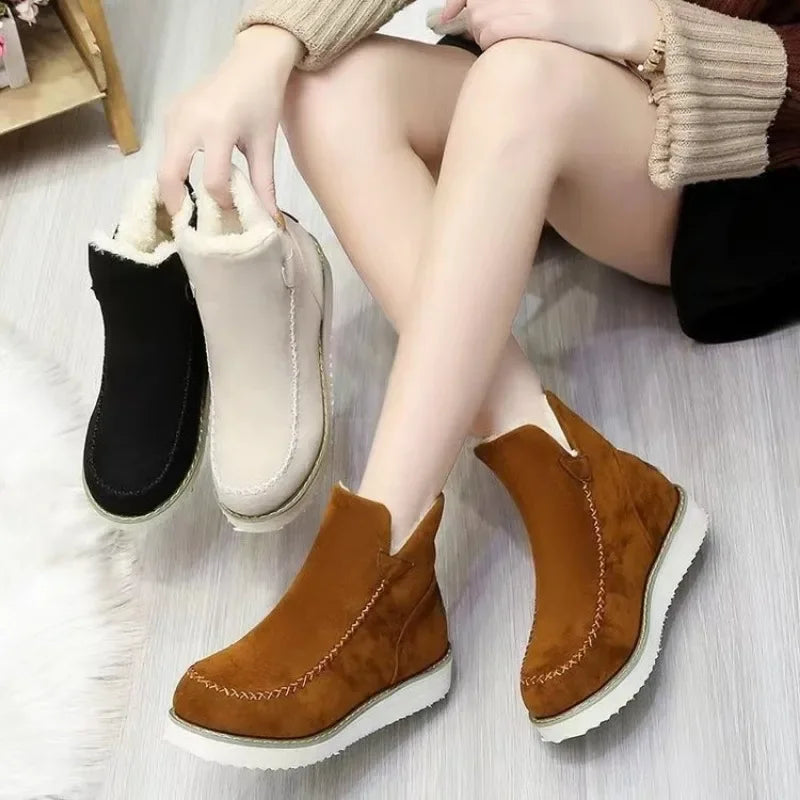 Bota Feminina Cano Curto Nobuck Forrada - Outlet do Cazé