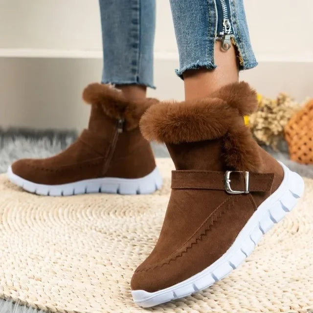 Bota Feminina Cano Curto de Camurça - Outlet do Cazé