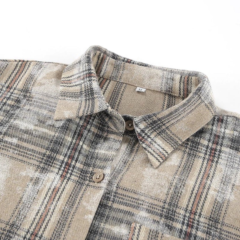 Camisa Feminina Clássica Xadrez com Bolso - Estilo Oversize para o Outono/Inverno 2024 - Outlet do Cazé