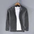 Cardigan Masculino com Zíper e Gola Alta - Outono/Inverno 2024 - Outlet do Cazé