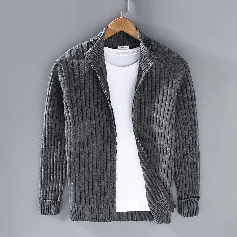 Cardigan Masculino com Zíper e Gola Alta - Outono/Inverno 2024 - Outlet do Cazé