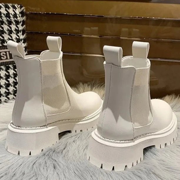 Coturno Feminino Chelsea - Estilo e Conforto em Cada Passo - Outlet do Cazé