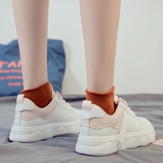 Tênis Feminino Branco Casual Sneakers - Estilo e Conforto em Cada Passo - Outlet do Cazé
