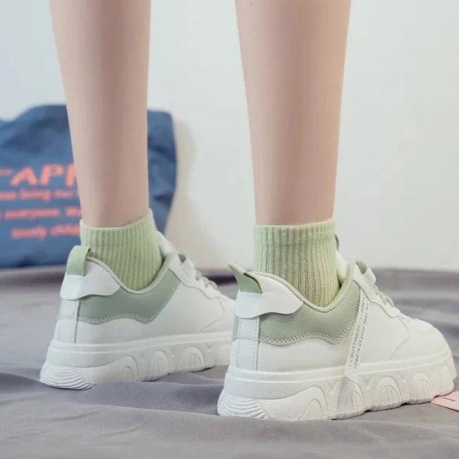 Tênis Feminino Branco Casual Sneakers - Estilo e Conforto em Cada Passo - Outlet do Cazé