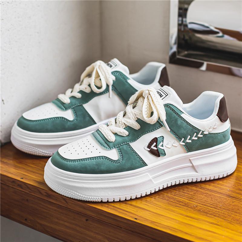 Tênis Feminino com Detalhes Bordados - Estilo e Conforto em Cada Passo - Outlet do Cazé