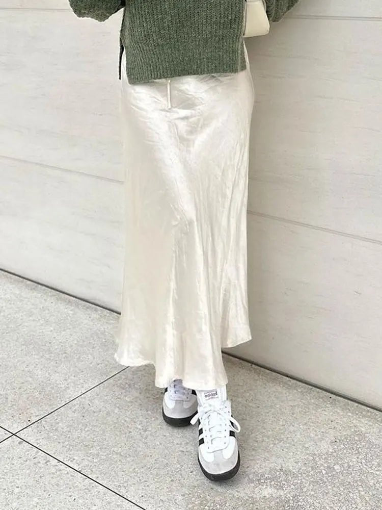 Maxi Saia Feminina - Elegância Streetwear em Cada Detalhe - Outlet do Cazé