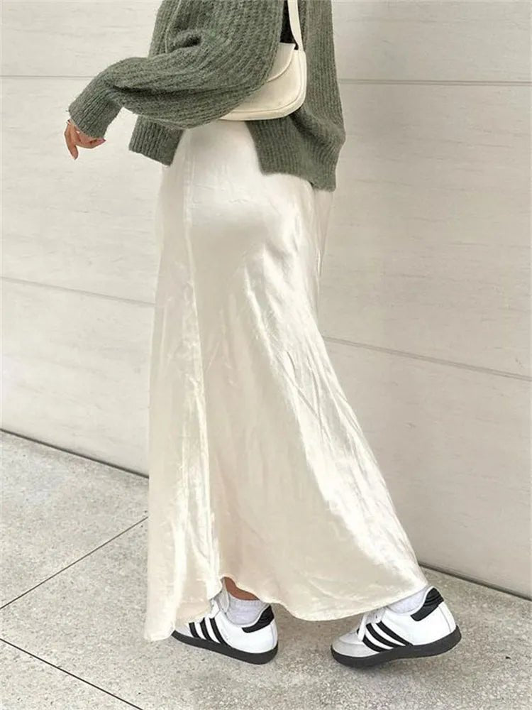 Maxi Saia Feminina - Elegância Streetwear em Cada Detalhe - Outlet do Cazé