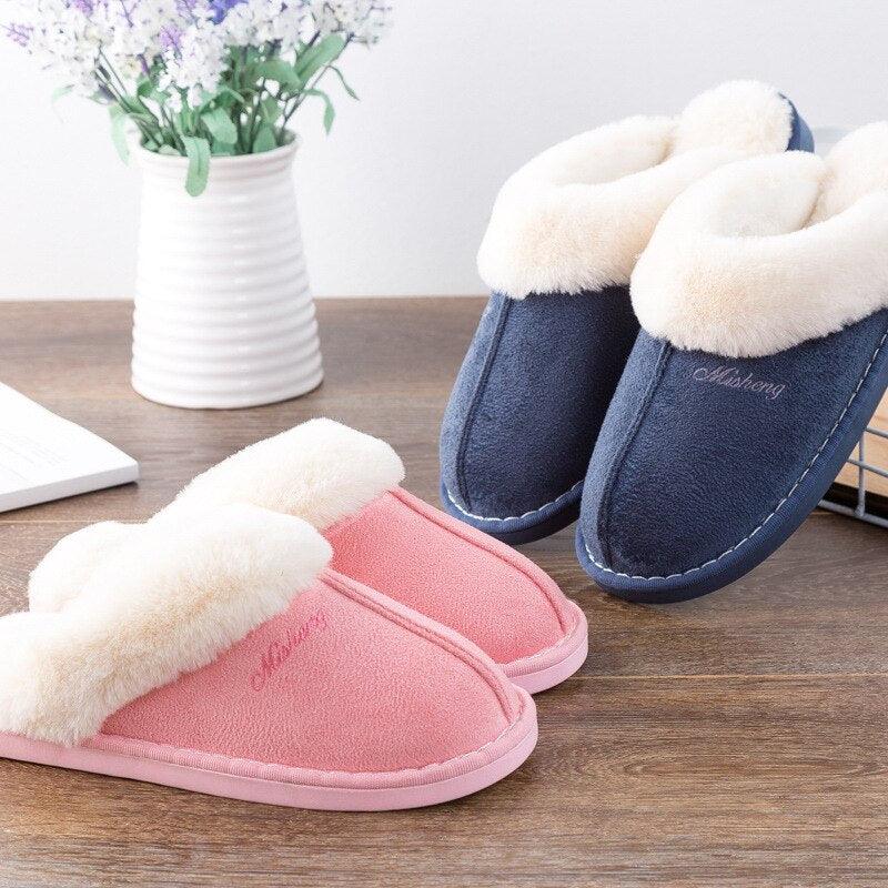 Pantufa Pelucia Unissex - Inverno 2023 - Outlet do Cazé